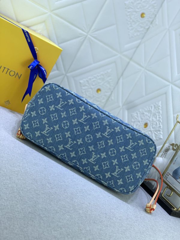 Louis Vuitton Neverfull Classic