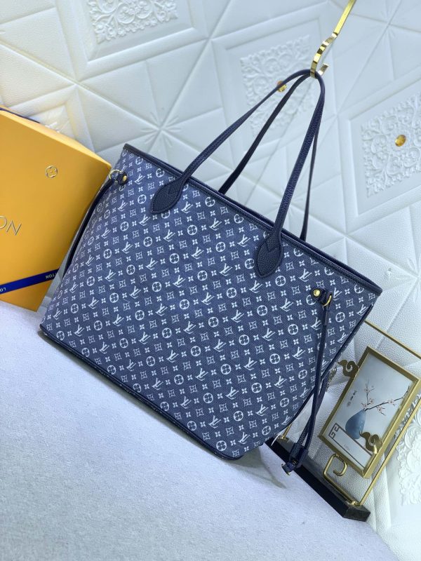 Louis Vuitton Neverfull Classic