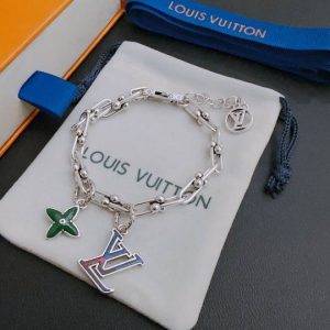 LV bracelet 11ly226