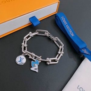 LV bracelet 11ly233