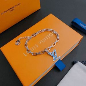 LV bracelet 11ly258