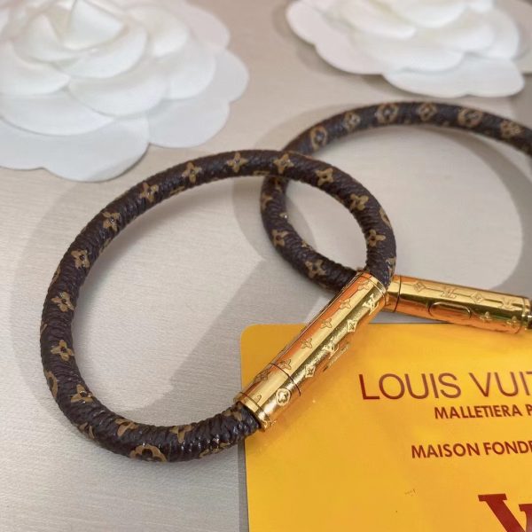 LV bracelet 11ly264 New