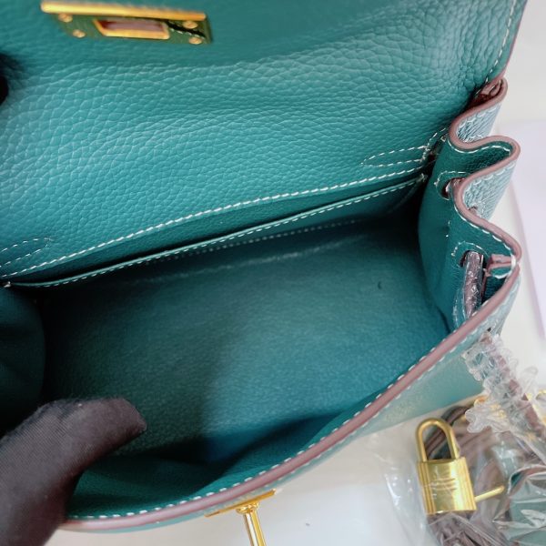 HERMES KELLY SELLIER ROUGE EPSOM GOLD HARDWARE DARK GREEN 28CM