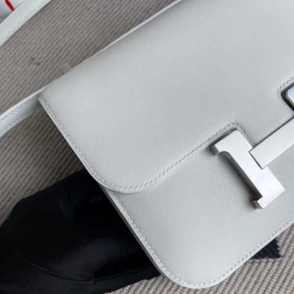 HERMES CONSTANCE SWIFT WHITE SILVER HARDWARE 18CM