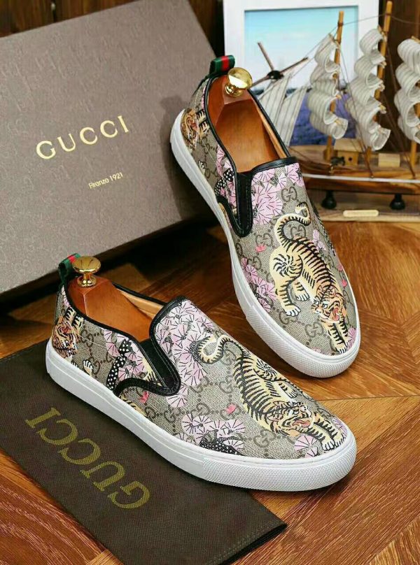 GUCCI MEN’S OUTDOOR SNEAKER SHOES