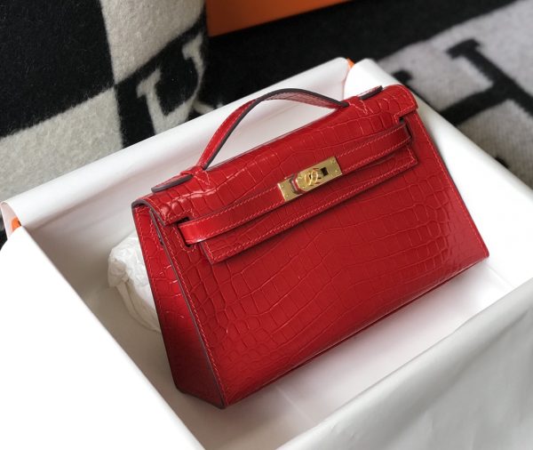 HERMES MINI KELLY POCHETTE CROCODILE GOLD TONED HARDWARE RED 22CM