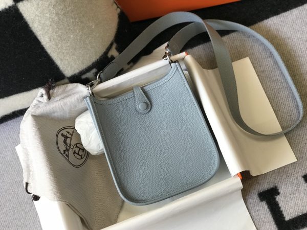 HERMES EVELYNE 16 AMAZONE LIGHT BLUE BAG 16CM