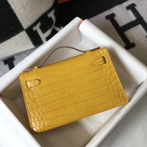 HERMES MINI KELLY POCHETTE CROCODILE GOLD TONED HARDWARE YELLOW 22CM