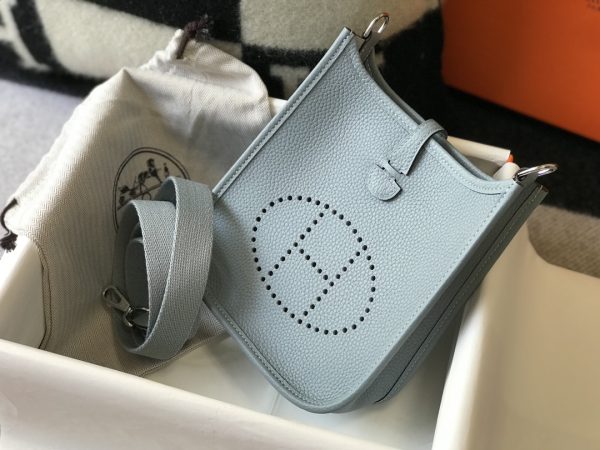 HERMES EVELYNE 16 AMAZONE LIGHT BLUE BAG 16CM