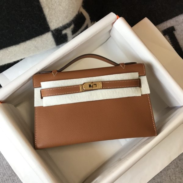 HERMES MINI KELLY POCHETTE GOLD TONED HARDWARE BROWN 22CM