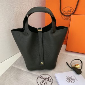 HERMES PICOTIN LOCK 18 BLACK BAG WITH GOLD-TONED HARDWARE 18CM