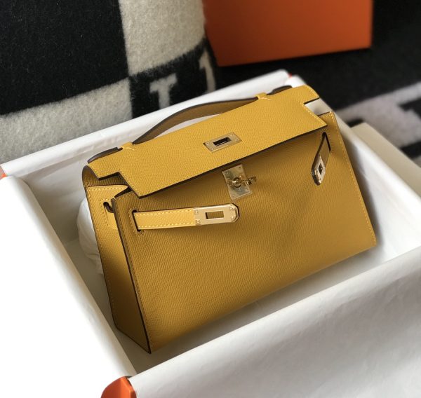 HERMES MINI KELLY POCHETTE GOLD TONED HARDWARE GOLDEN BROWN 22CM