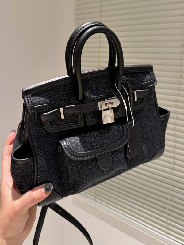 HERMÈS BIRKIN CARGO BAG BLACK 25CM