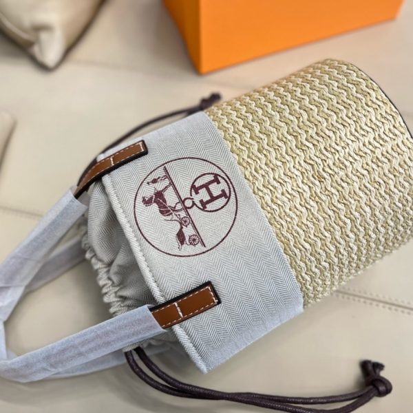 HERMÈS BUCKET BAG WITH LEATHER WHITE 15CM