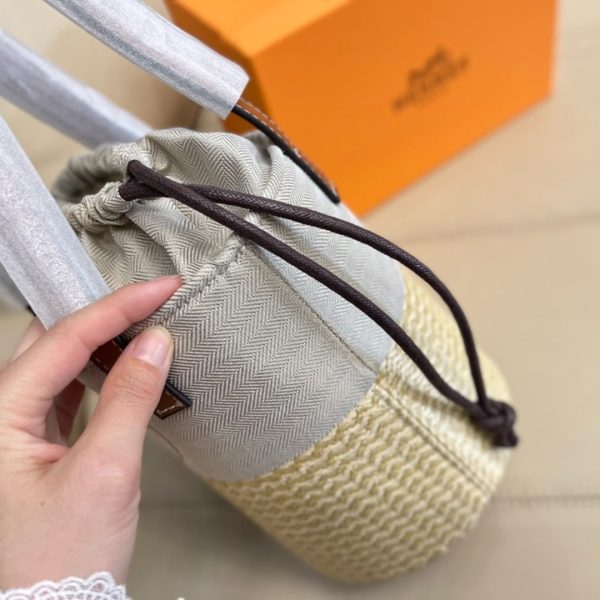 HERMÈS BUCKET BAG WITH LEATHER WHITE 15CM