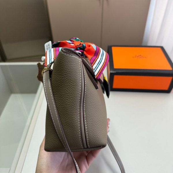 HERMÈS KELLY 24/24 ETOUPE EVERCOLOR 21CM