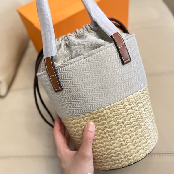 HERMÈS BUCKET BAG WITH LEATHER WHITE 15CM