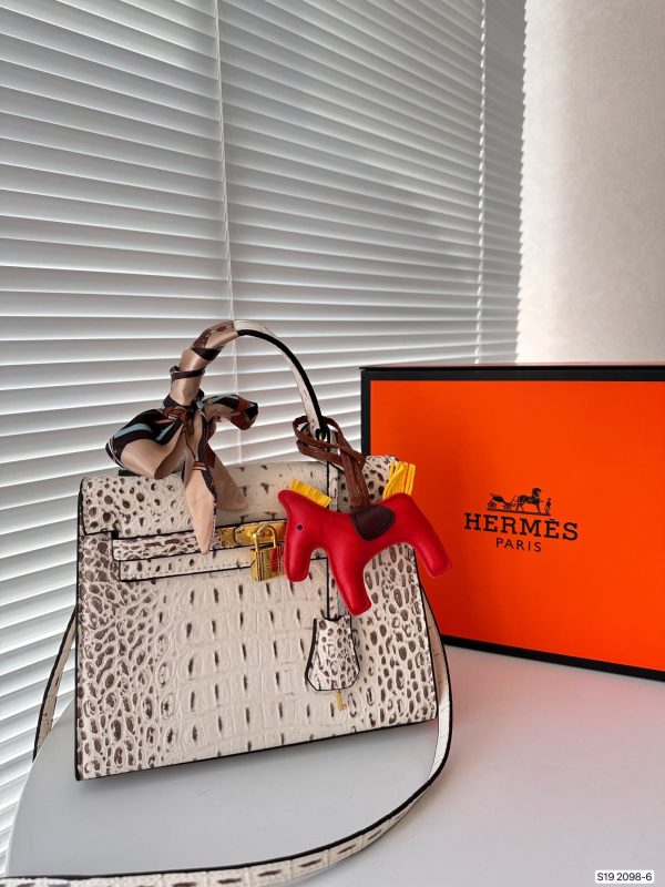 HERMES KELLY BAG CROCODILE LEATHER WHITE 25CM