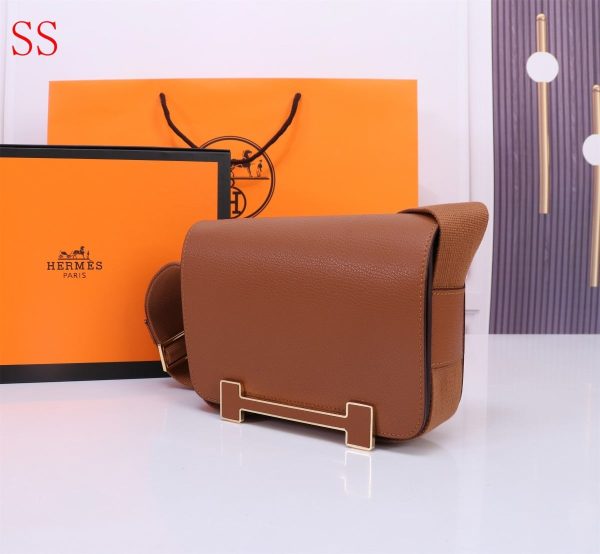 HERMES GETA BLACK CHEVRE GOLD HARDWARE BROWN 20CM