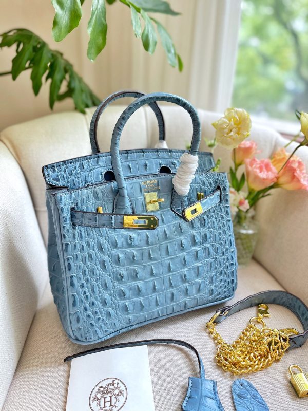 HERMÈS BIRKIN ALLIGATOR PRINT TOP HANDLE BAGS BLUE 20CM