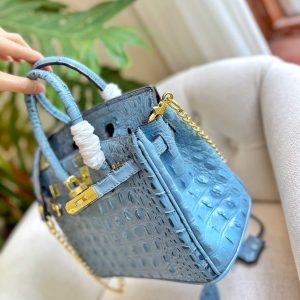 HERMÈS BIRKIN ALLIGATOR PRINT TOP HANDLE BAGS BLUE 20CM