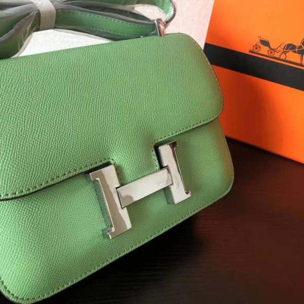 HERMES CONSTANCE EPSOM 3I AVOCADO GREEN CROCODILE & LIZARD BUCKLE 18CM