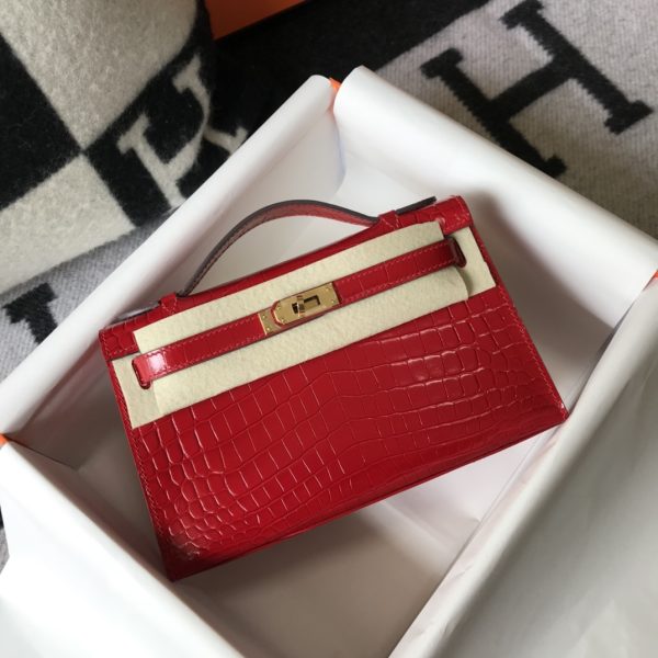 HERMES MINI KELLY POCHETTE CROCODILE GOLD TONED HARDWARE RED 22CM