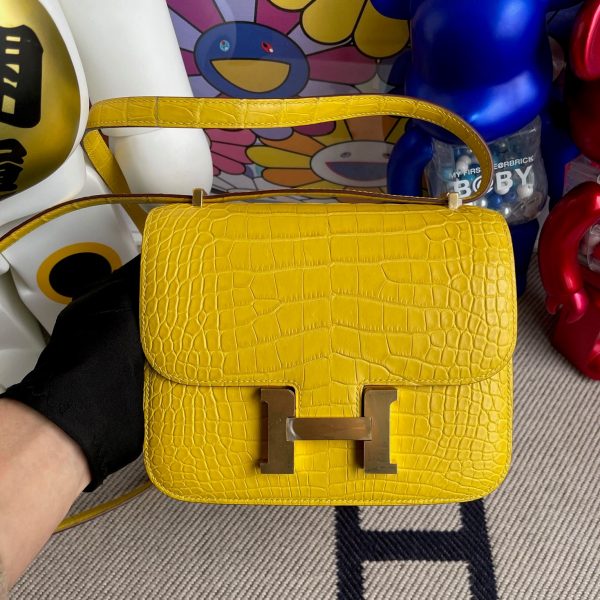 HERMES CONSTANCE ALLIGATOR MATT M9 MARIGOLD YELLOW GOLD HARDWARE 18CM