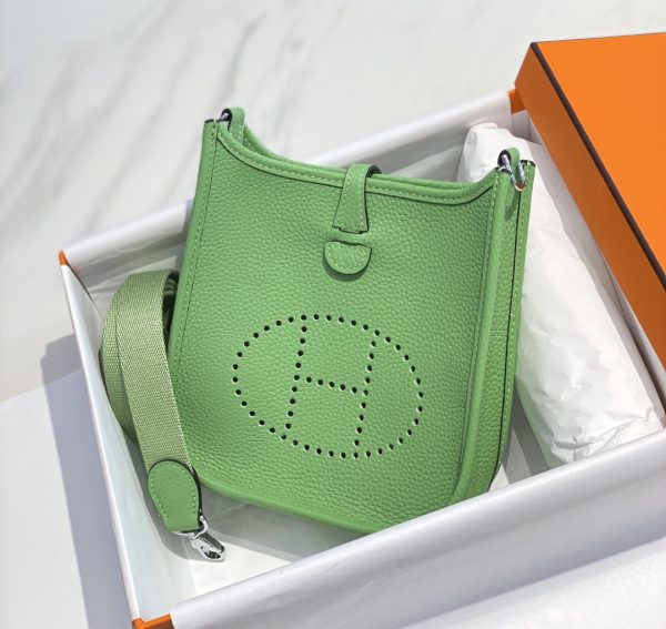 HERMES EVELYNE 16 AMAZONE GREEN BAG 16CM