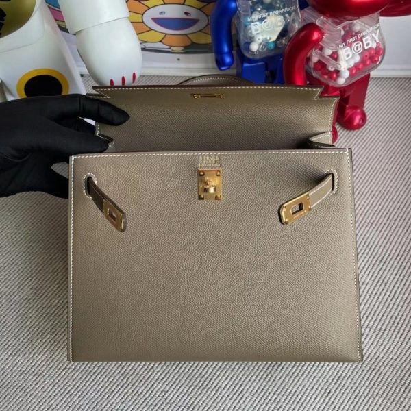 HERMES KELLY EPSOM CK18 ETOUPE GOLD HARDWARE 25CM