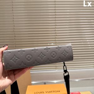 LOUIS VUITTON Monogram Eclipse Gaston Wearable Wallet