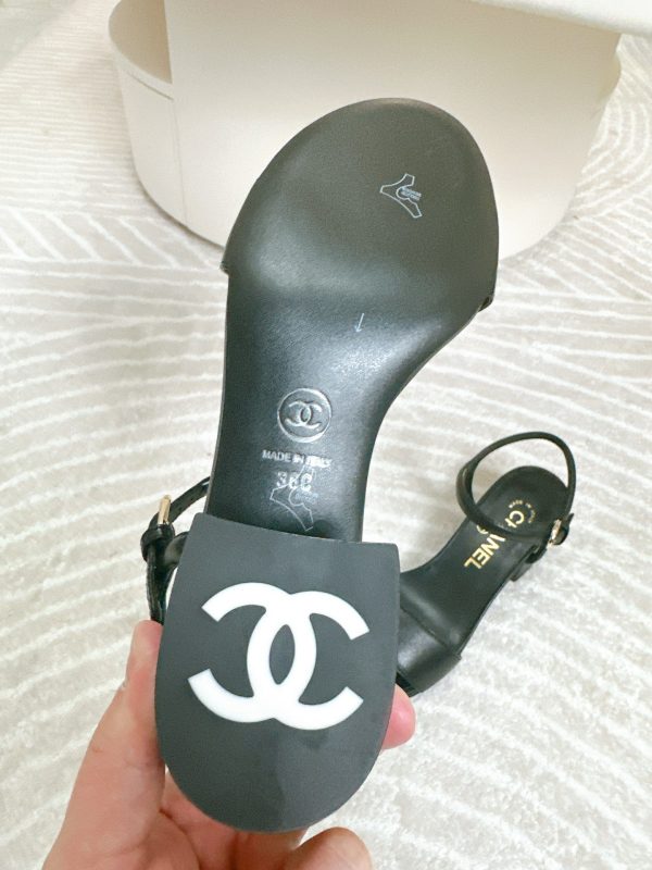 Chanel Women’s Sandals 565