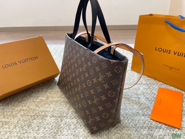 LOUIS VUITTON Monogram Grand Palais MM Brown