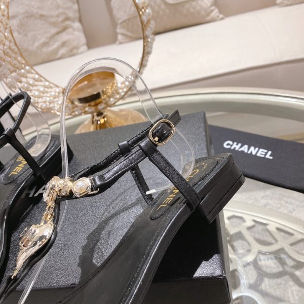 Chanel Women’s Sandals 589