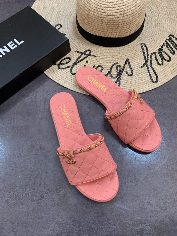 Chanel slipper