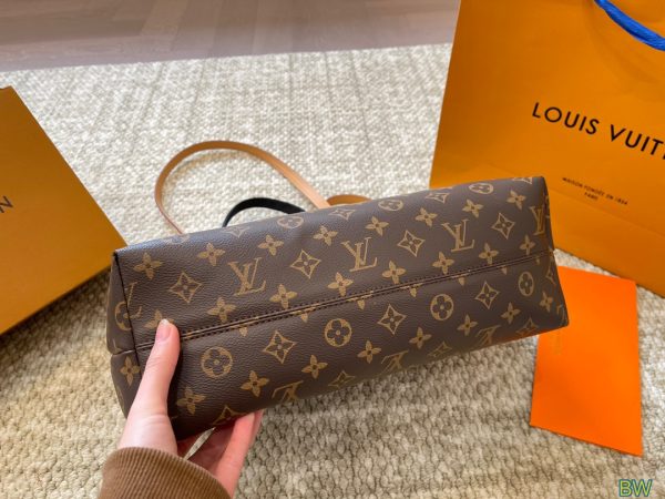 LOUIS VUITTON Monogram Grand Palais MM Brown