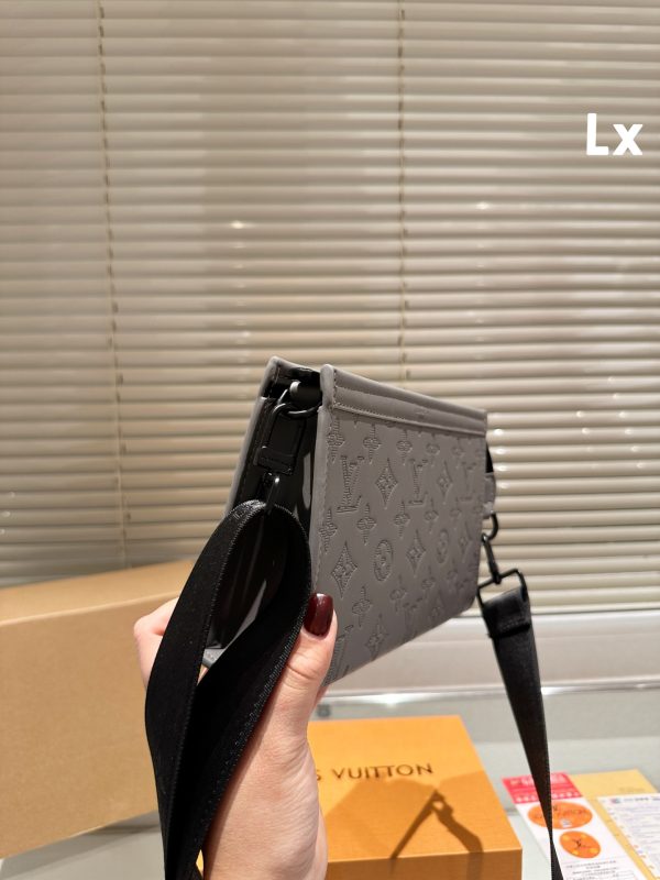 LOUIS VUITTON Monogram Eclipse Gaston Wearable Wallet