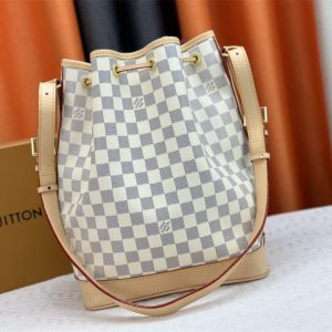 Louis Vuitton Grand Sac Noe Monogram Canvas