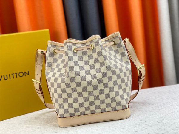 LOUIS VUITTON LOUIS VUITTON Petit Noe Shoulder Bag