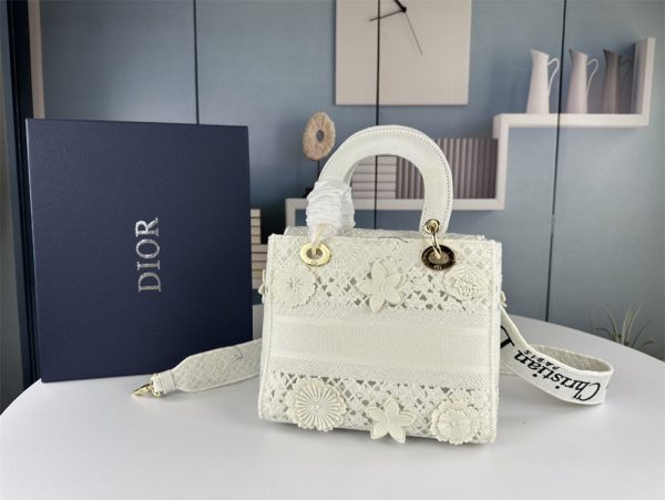 Christian Dior Medium Lady D-Lite Bag 4