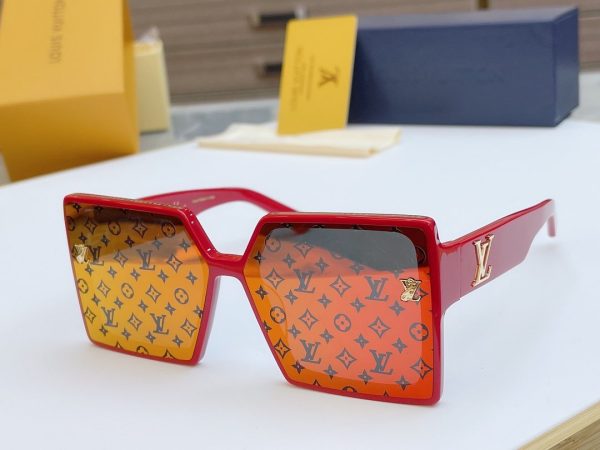 Louis Vuitton Link Cat Eye Sunglasses