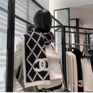 Luxury Edition Chanel Scarf 011