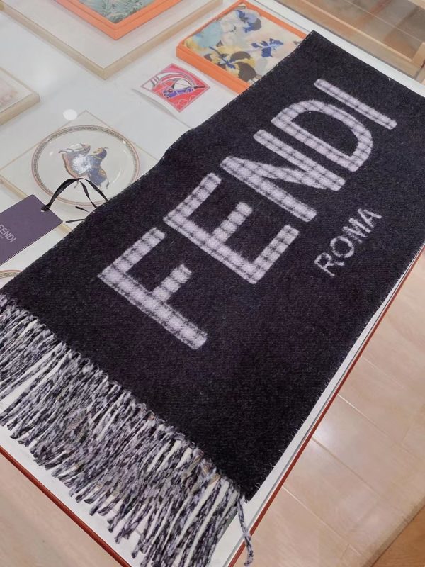 Luxury Edition Fendi Scarf 010