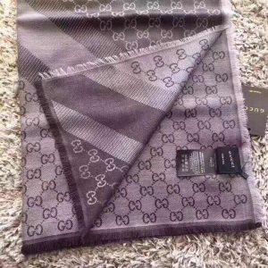 Luxury Edition LV Scarf 022