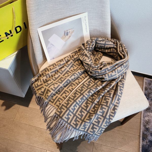 Luxury Edition Fendi Scarf 014