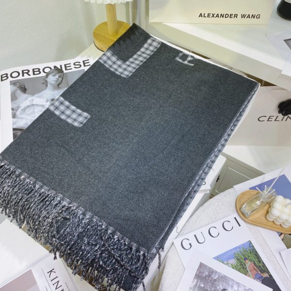 Luxury Edition Fendi Scarf 001