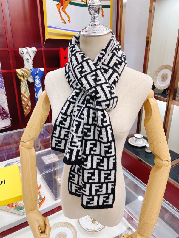 Luxury Edition Fendi Scarf 004