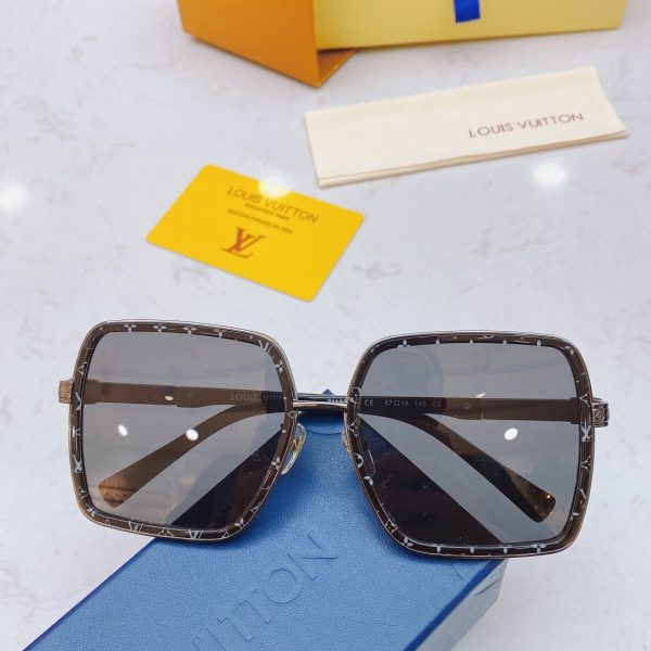 Louis Vuitton Link Cat Eye Sunglasses