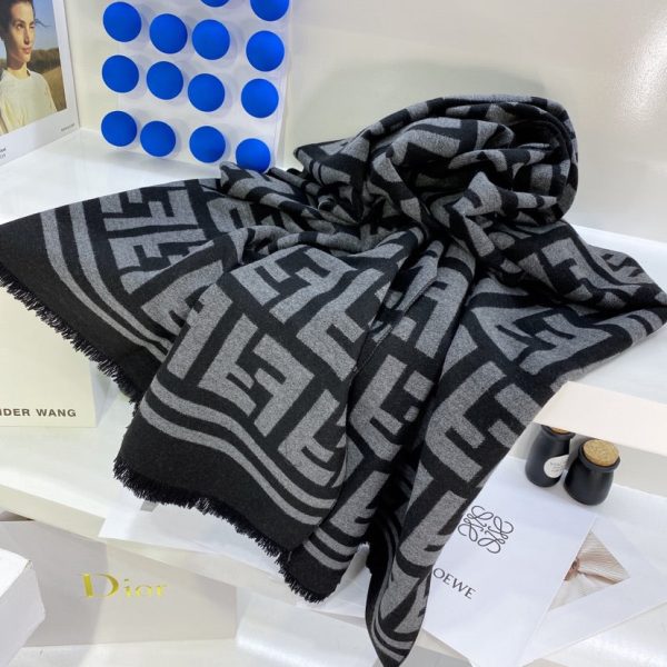 Luxury Edition Fendi Scarf 007