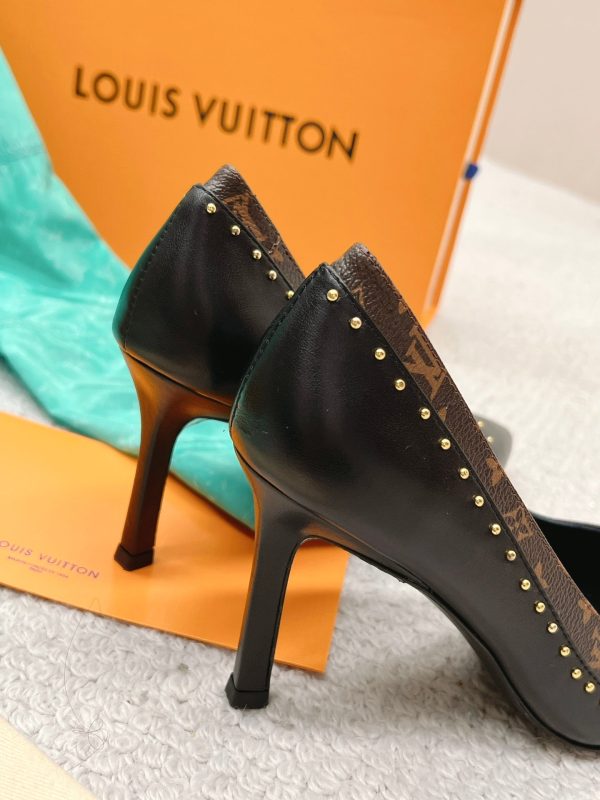 Designer LV High Heel Shoes 041